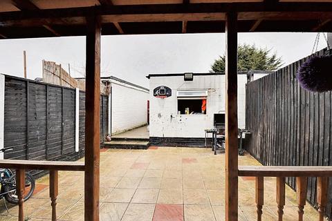 6 Alfred Road, Aveley, South Ockendon, RM15 4SU