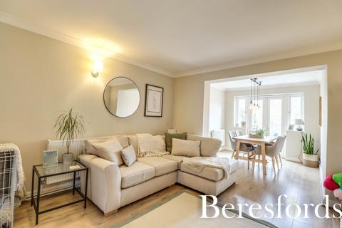 43 Greding Walk, Hutton, Brentwood, CM13 2UF