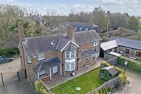 undefined, The Chase, Upminster, RM14