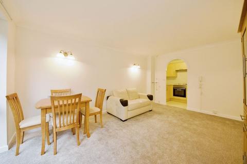1 bedroom retirement property for sale, The Grangeway, Winchmore Hill N21