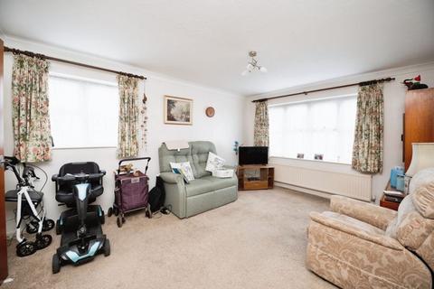 1 bedroom retirement property for sale, Abbs Cross Gardens, Hornchurch RM12