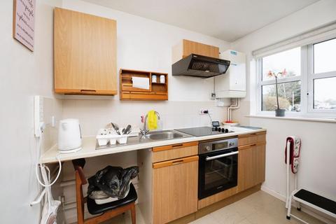 1 bedroom retirement property for sale, Abbs Cross Gardens, Hornchurch RM12