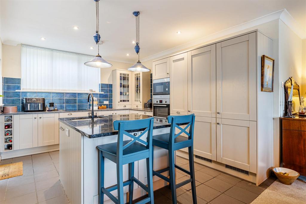 A10 - Extras - Hillside Stoke Gabriel - 260223.jpg