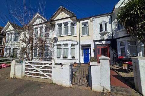 101a Boscombe Road, Southend-on-sea, SS2 4JP