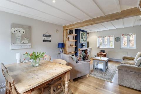 Studio Cottage, 2 Common Road, Sissinghurst, Cranbrook, TN17 2JR