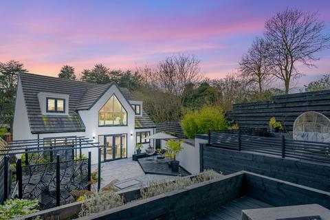 4 bedroom detached house for sale, Woodside Road, Burton Joyce, Nottingham, Nottinghamshire, NG14