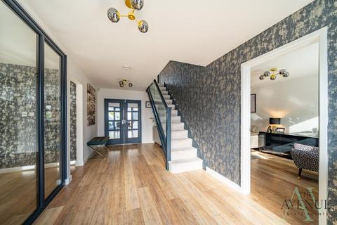 4 bedroom detached house for sale, Woodside Road, Burton Joyce, Nottingham, Nottinghamshire, NG14