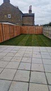 3 bedroom semi-detached house to rent, Sheringham Avenue, Romford, ., RM7 9DR