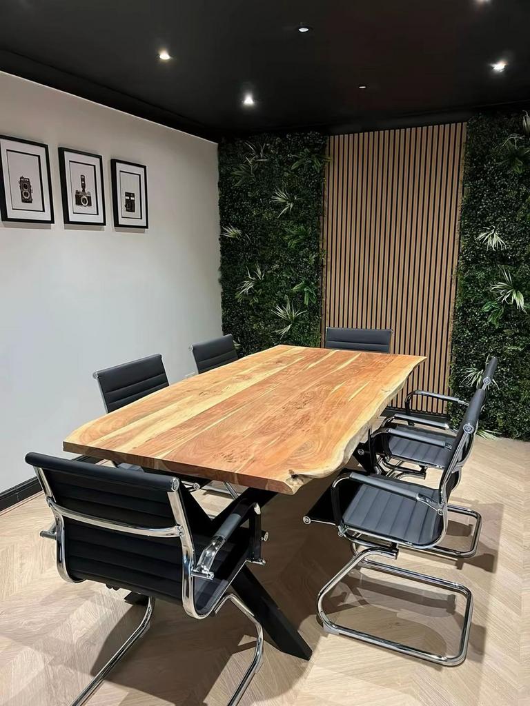 Studio Room