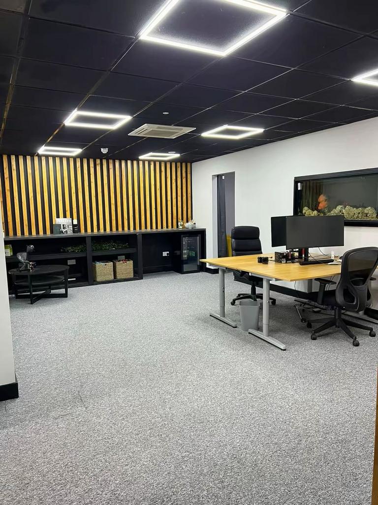 Board Room / Meeting Room