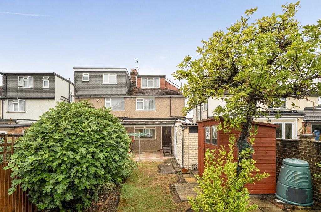 House in Middlesex - View 2