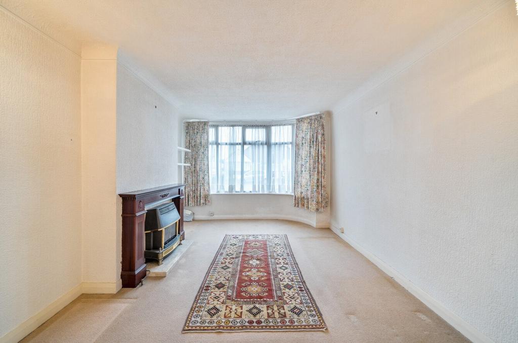 House in Middlesex - View 3