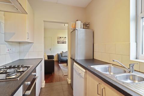 3 bedroom house share to rent, 136 Queens Road, City Centre