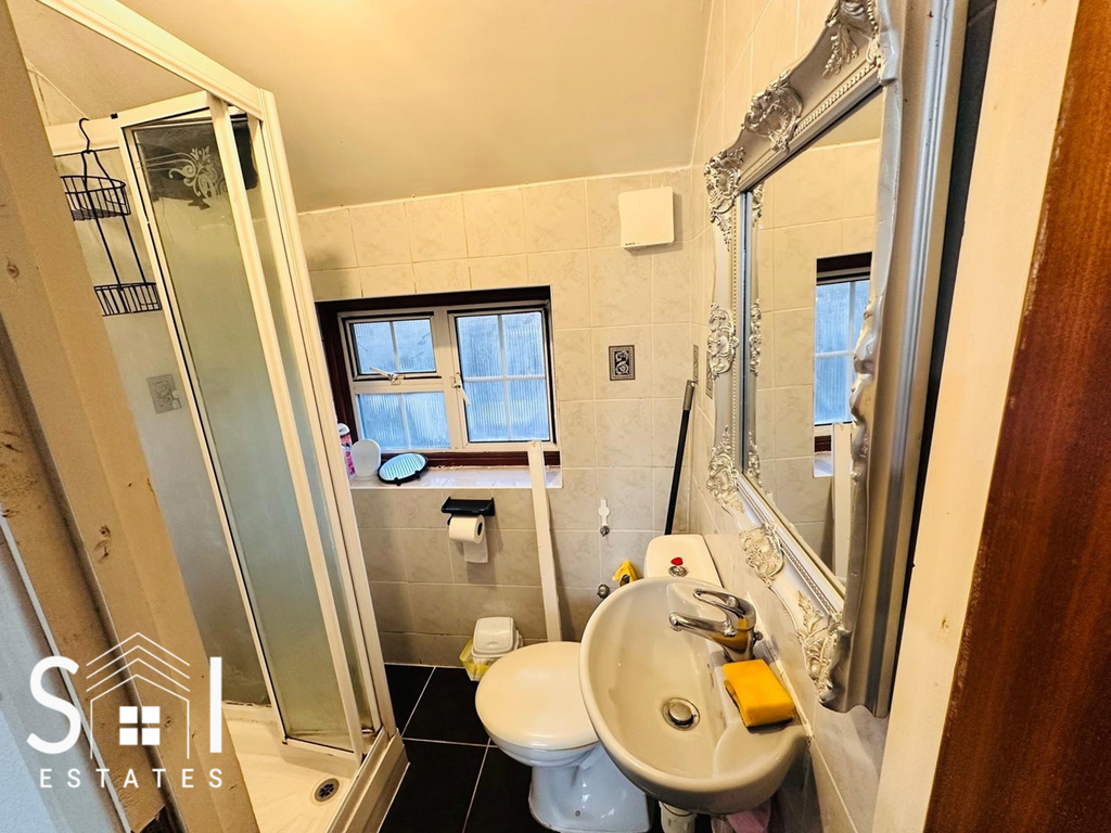 Bathroom2
