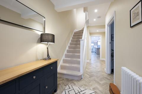 undefined, The Quadrant, London SW20