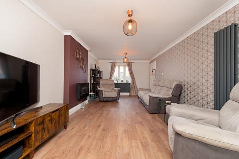 5 bedroom detached house for sale, Tyler Avenue, Dunmow CM6
