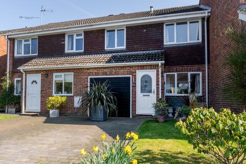 6 Cawkell Close, Stansted, CM24 8JF