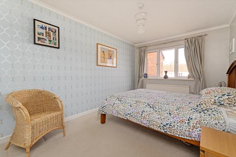 6 Cawkell Close, Stansted, CM24 8JF