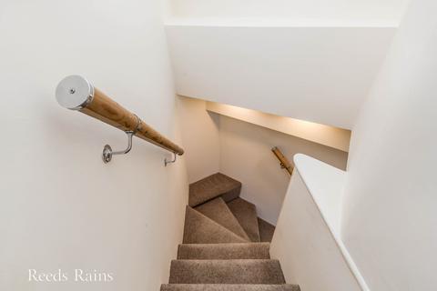 75 Bridge Street, Macclesfield, SK11 6PZ