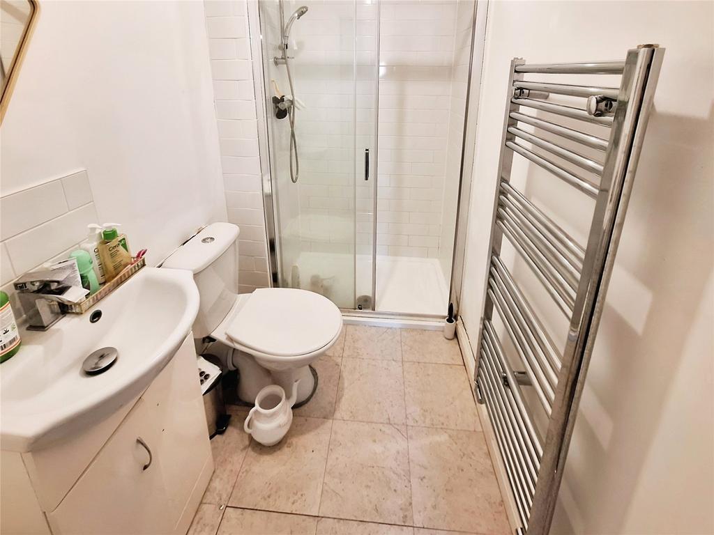 En Suite Shower