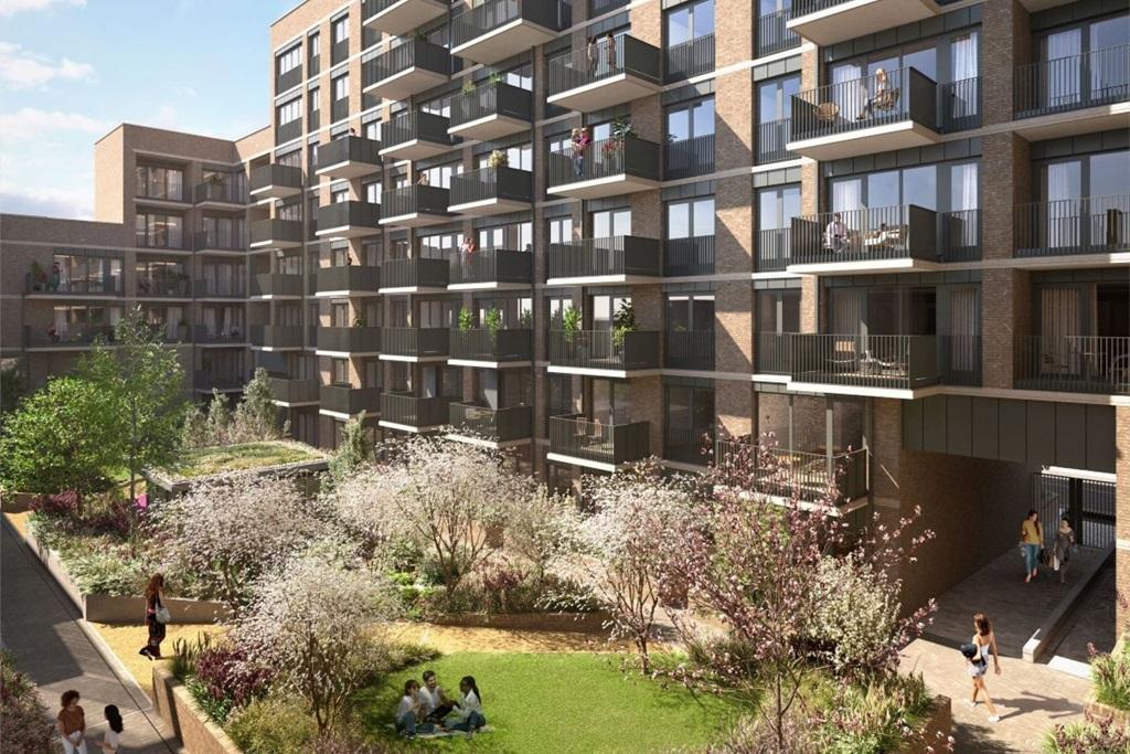 Communal residents gardens to retreat to