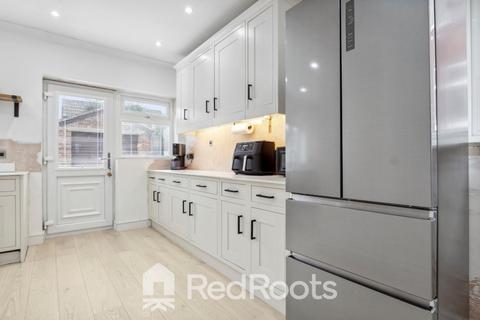 8 Barnsley Road, Doncaster, DN5 8QJ
