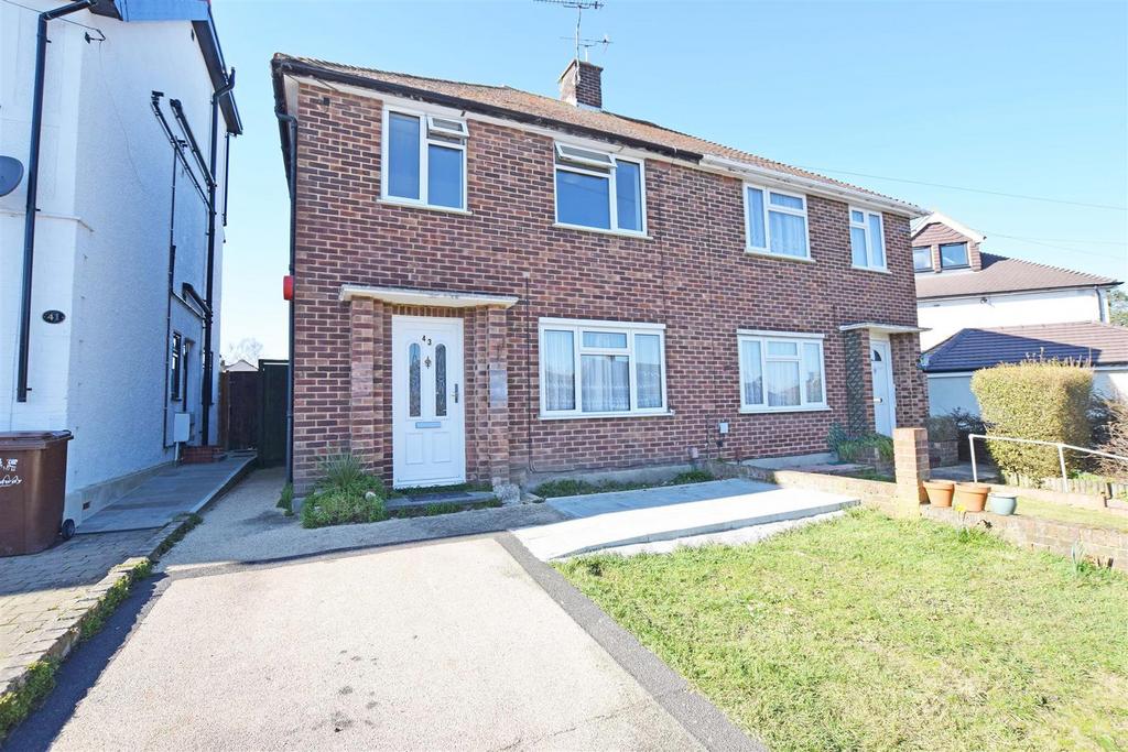 Cheriton Road, Gillingham 3 bed semi-detached house for sale - £300,000