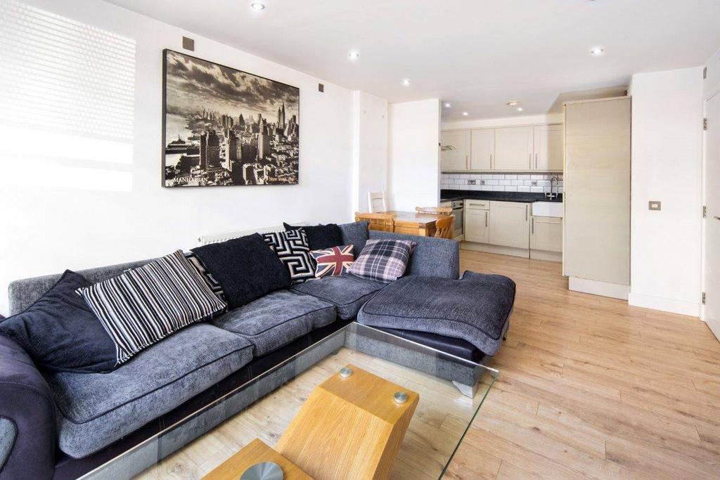 Living Room/Kitchen