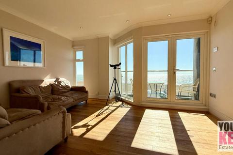 4 bedroom townhouse for sale, Four Winds Court, West Parade, Hythe, Kent CT21 6DS