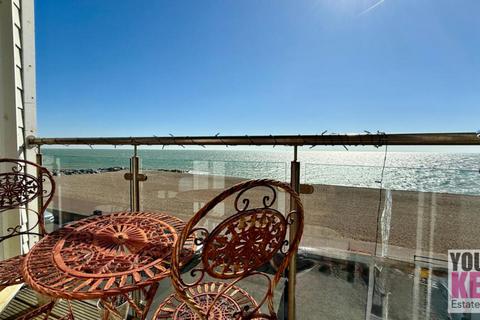 4 bedroom townhouse for sale, Four Winds Court, West Parade, Hythe, Kent CT21 6DS