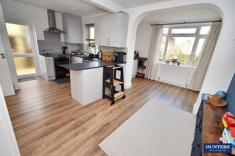 3 bedroom semi-detached house for sale, Bakewell Road, Wigston