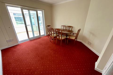 3 bedroom semi-detached house for sale, Llethri Road, Llanelli