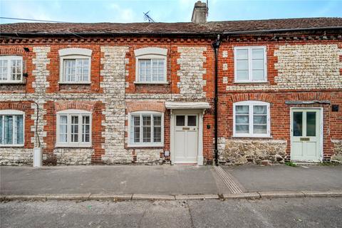 2 bedroom terraced house for sale, Sussex Road, Petersfield, Hampshire, GU31
