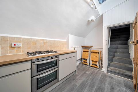 2 bedroom terraced house for sale, Sussex Road, Petersfield, Hampshire, GU31