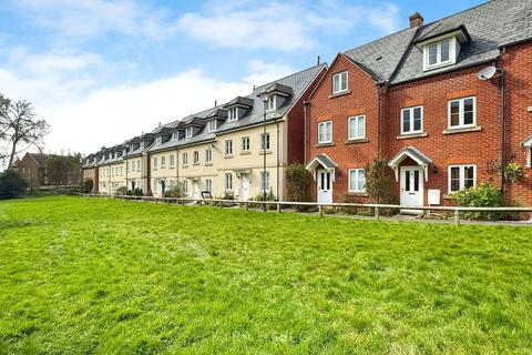 41 Fleming Way, Exeter, EX2 4TP