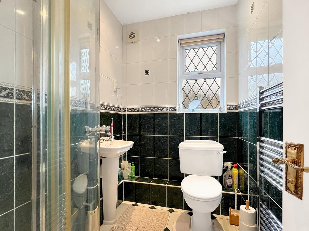 En Suite Shower Room
