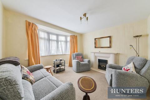 3 bedroom detached house for sale, St. Philips Avenue, Worcester Park