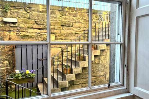 8a Leopold Place, Edinburgh, EH7 5JW