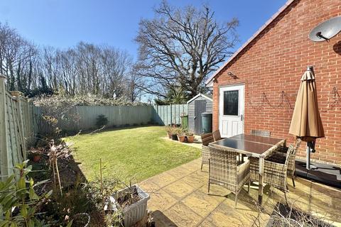 undefined, Cabot Close, Locks Heath