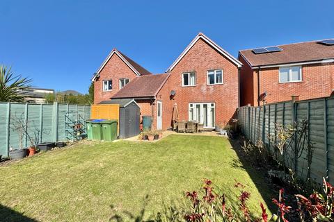 undefined, Cabot Close, Locks Heath
