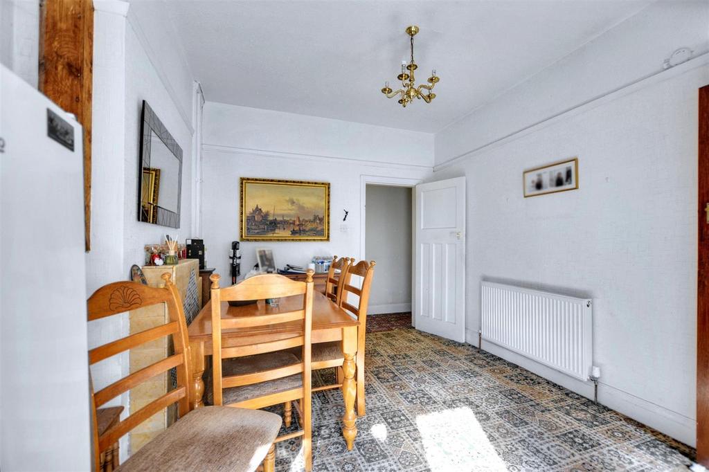 Dining Room 2.jpeg
