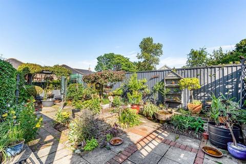 3 Bainton Close, Beverley, HU17 7DL