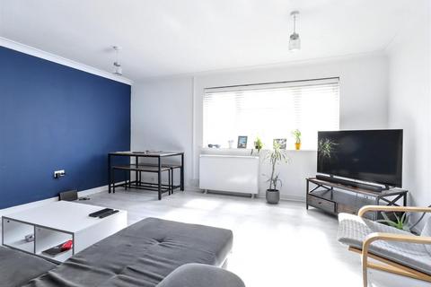 2 bedroom maisonette for sale, Dunwood Drive, Norwich NR6