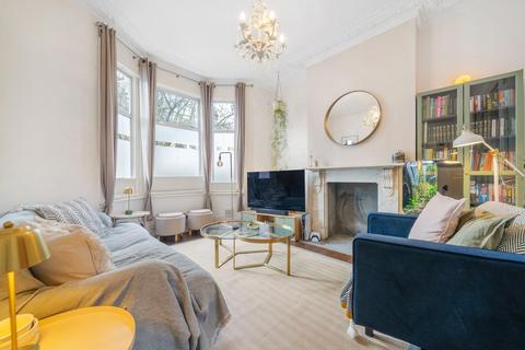 4 Solon Road, London, SW2 5UY