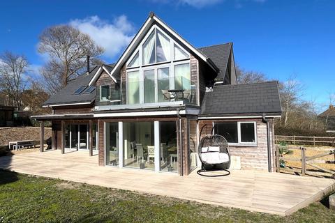 4 bedroom detached house for sale, Newtown Road, Alderney