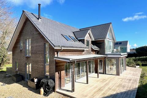 4 bedroom detached house for sale, Newtown Road, Alderney