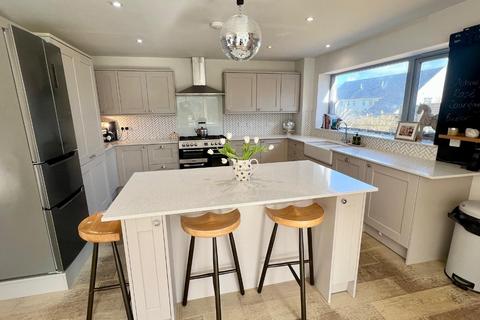4 bedroom detached house for sale, Newtown Road, Alderney