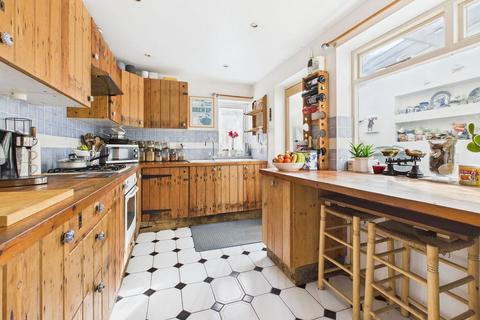 2 bedroom terraced house for sale, Cobden Road, Brighton, BN2 9TJ