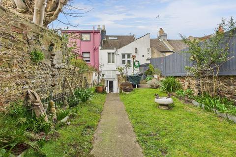 2 bedroom terraced house for sale, Cobden Road, Brighton, BN2 9TJ