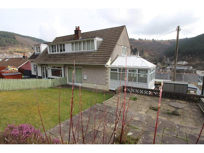 Aberbeeg Road, ABERTILLERY, Gwent 2 bed semi-detached house for sale ...